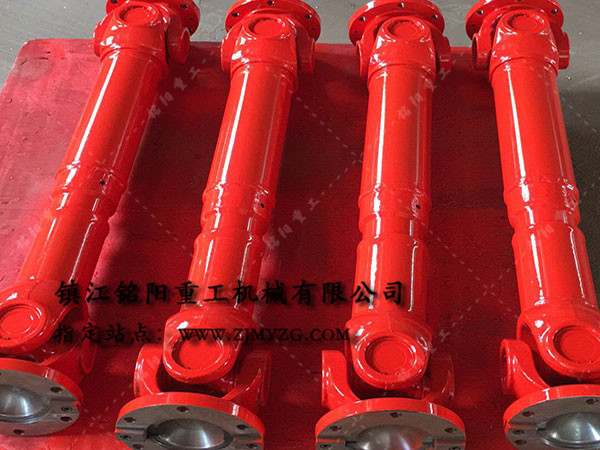 新式整體叉頭式萬向聯(lián)軸器是冶金、軋鋼等機(jī)械設(shè)備的優(yōu)選傳動件-萬向聯(lián)軸器